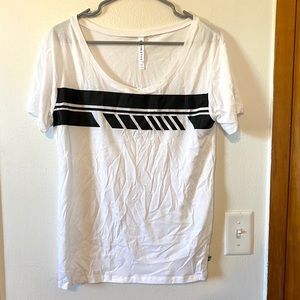 NWT Fabletics Short Sleeve T-Shirt size XS